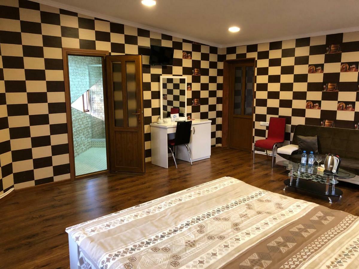 Vale Hotel&Restaurant Complex Gjoumri Kültér fotó